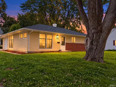2726 Parnell Ave, Fort Wayne, IN 46805