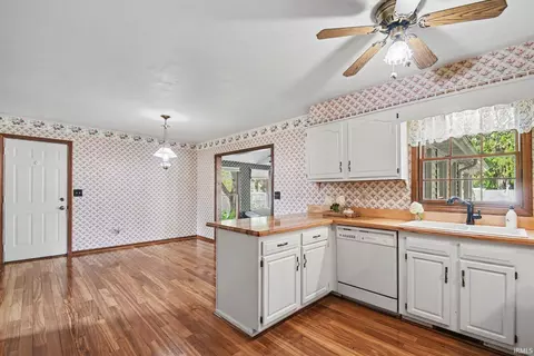 Kitchen - 52143 Broken Arrow Dr, Granger, IN 46530 photo 2 of 2