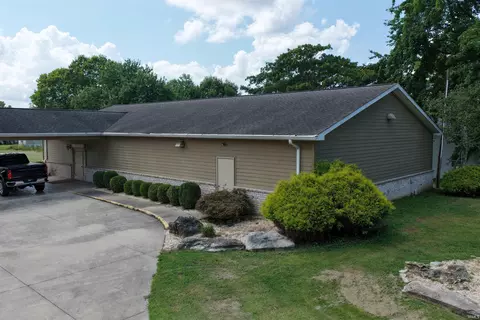 Exterior - 6264 Sandpit Rd, Bedford, IN 47421 photo 1 of 21