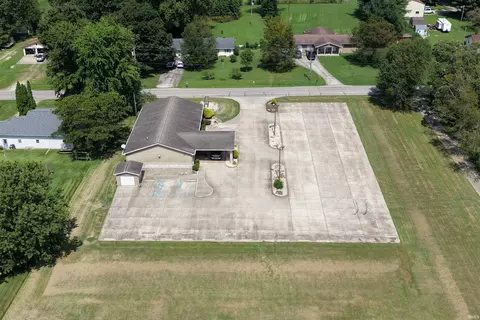 Exterior - 6264 Sandpit Rd, Bedford, IN 47421 photo 17 of 21