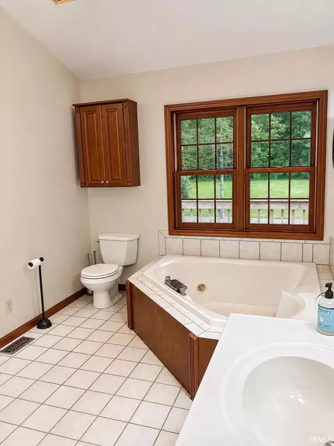 Bath - 7901 N 300 E, La Porte, IN 46350 photo 1 of 2