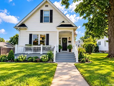 608 W William St, Kendallville, IN 46755