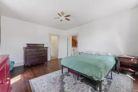 Bedroom - 212 E 6th St, Auburn, IN 46706 photo 2 of 5
