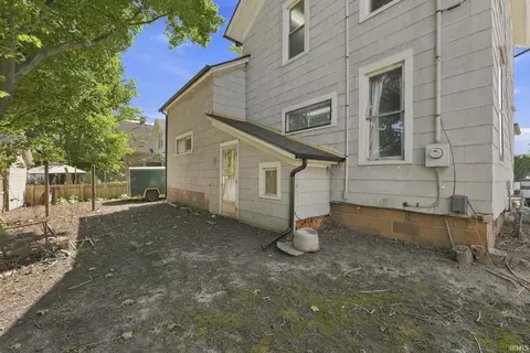Exterior - 212 E 6th St, Auburn, IN 46706 photo 5 of 8