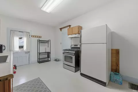 Kitchen - 212 E 6th St, Auburn, IN 46706 photo 2 of 3