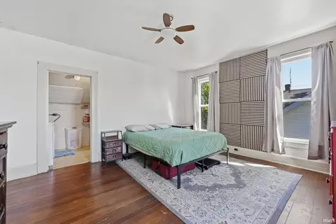 Bedroom - 212 E 6th St, Auburn, IN 46706 photo 4 of 5