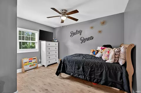 Bedroom - 401 W Grissom Ave, Mitchell, IN 47446 photo 2 of 5