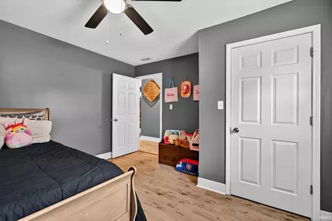 Bedroom - 401 W Grissom Ave, Mitchell, IN 47446 photo 3 of 5