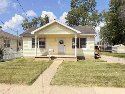 617 W Sycamore St, Boonville, IN 47601