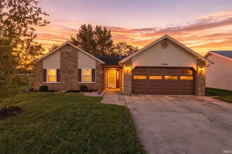 2002 Bedford Ct, Huntington, IN 46750