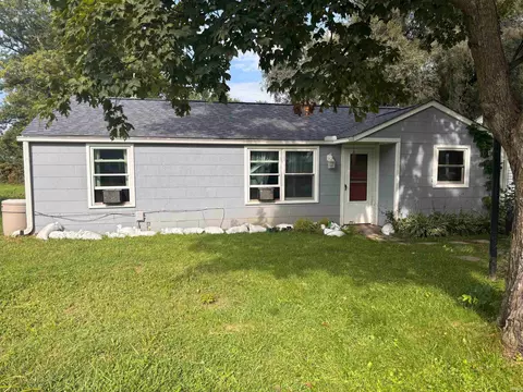 1801 S Oakdale Dr, Yorktown, IN 47396