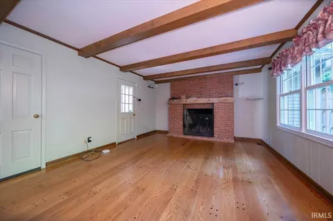 Living - 4919 E State Road 252, Franklin, IN 46131 photo 3 of 6