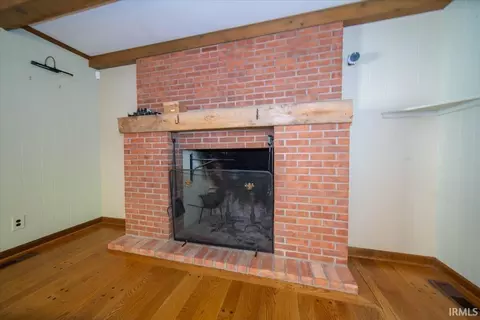 Living - 4919 E State Road 252, Franklin, IN 46131 photo 5 of 6