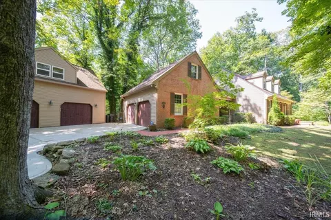 Exterior - 4919 E State Road 252, Franklin, IN 46131 photo 3 of 10