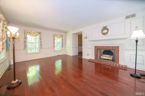 Living - 4919 E State Road 252, Franklin, IN 46131 photo 1 of 6