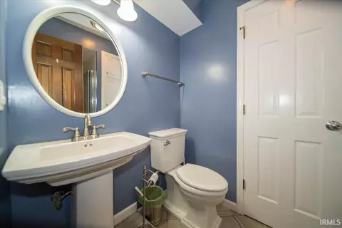 Bath - 4919 E State Road 252, Franklin, IN 46131 photo 1 of 4