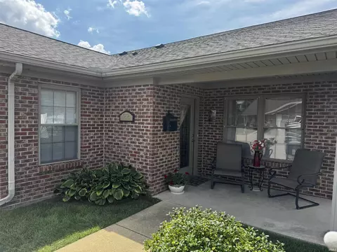 3636 Brickyard Ct, Evansville, IN 47720
