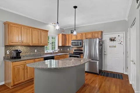 Kitchen - 3147 E Mattatha Dr, Bloomington, IN 47401 photo 3 of 3