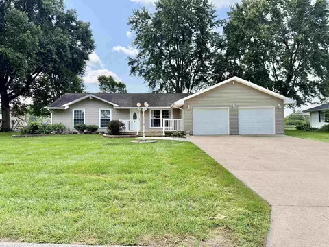 525 Kenilworth, Galveston, IN 46932
