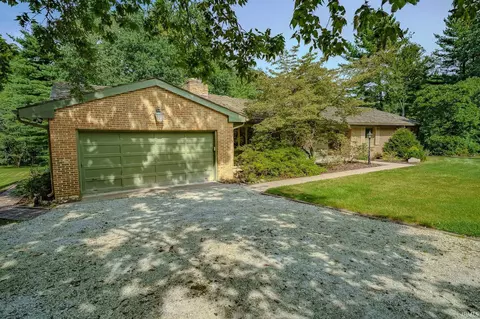 30 Brook Hollow Ln, West Lafayette, IN 47906
