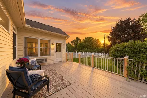 3933 Whitfield Chase, Fort Wayne, IN 46815