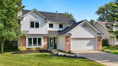 1809 Broken Oak Rd, Fort Wayne, IN 46818