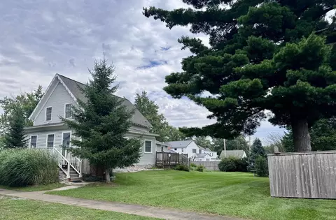 1010 Belmont St, Plymouth, IN 46563