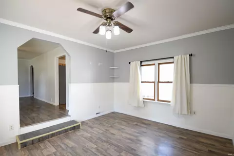Living - 123 8th St, Oolitic, IN 47451 photo 3 of 5