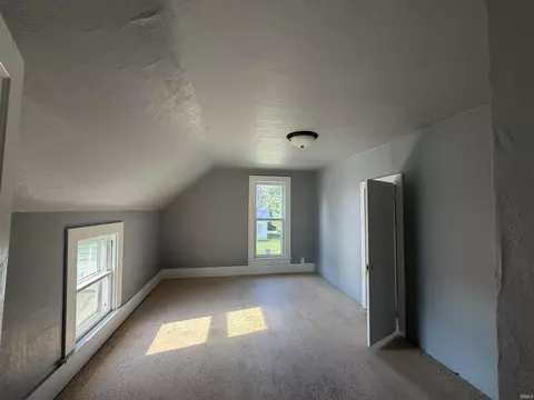 Bedroom - 806 E 4th St, Fowler, IN 47944 photo 4 of 4