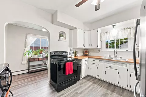 Kitchen - 400 S Britton St, Garrett, IN 46738 photo 1 of 4