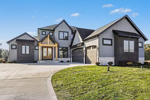 10204 Orwell Ave, Granger, IN 46530
