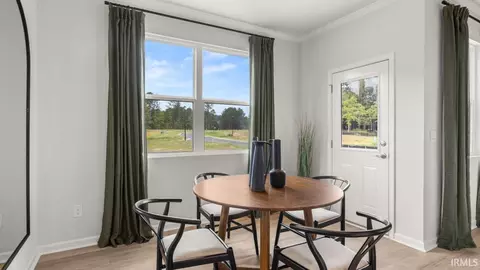 Dining - 3079 Kylo Ct, Fort Wayne, IN 46818 photo 3 of 3