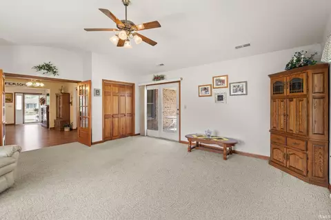 Living - 380 Lechner Ln, Jasper, IN 47546 photo 3 of 4