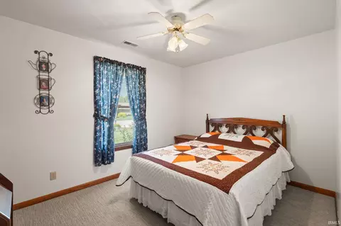 Bedroom - 380 Lechner Ln, Jasper, IN 47546 photo 3 of 6