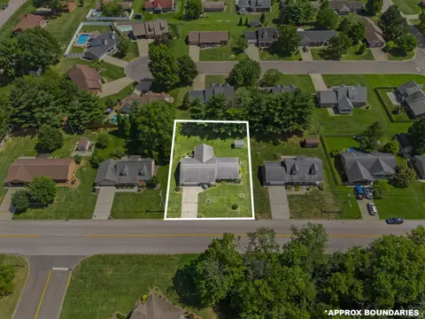 View/Area - 380 Lechner Ln, Jasper, IN 47546 photo 4 of 7