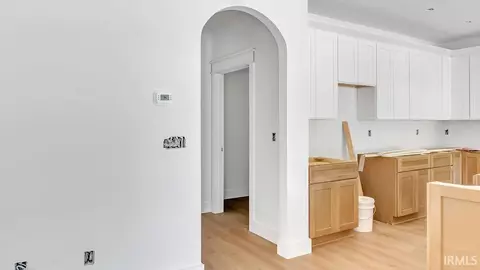 Entry Way - 1829 S Maxwell St, Bloomington, IN 47401 photo 3 of 8