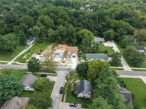 View/Area - 1829 S Maxwell St, Bloomington, IN 47401 photo 2 of 3