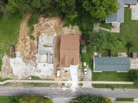 View/Area - 1829 S Maxwell St, Bloomington, IN 47401 photo 1 of 3