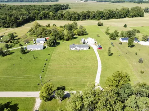 4282 Lamott Rd, Centerville, IN 47330 photo 3