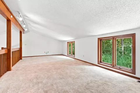 Living - 62 Skyline Dr, Garrett, IN 46738 photo 9 of 10