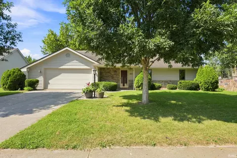 3021 Sandarac Ln, Fort Wayne, IN 46815