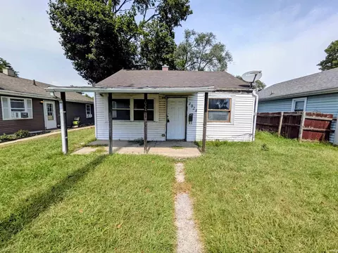 1024 W Lusher Ave, Elkhart, IN 46516