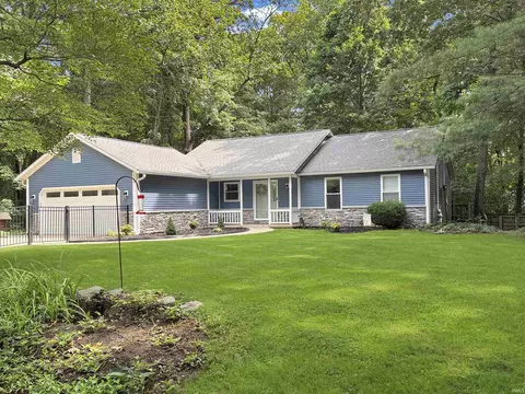 208 Wildwood Ct, Lafayette, IN 47905