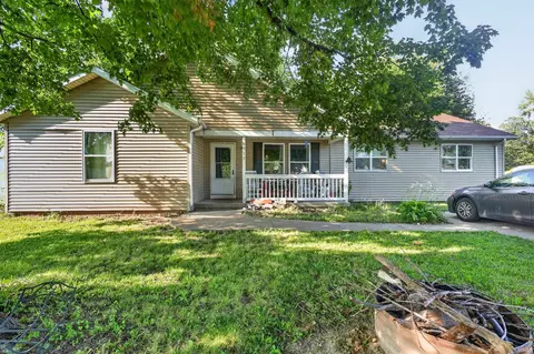 6918 Church St, Stockwell, IN 47983