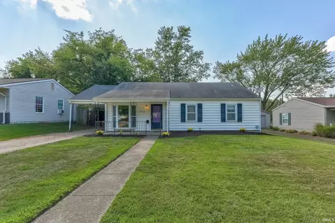 4212 Meadowridge Rd, Evansville, IN 47710