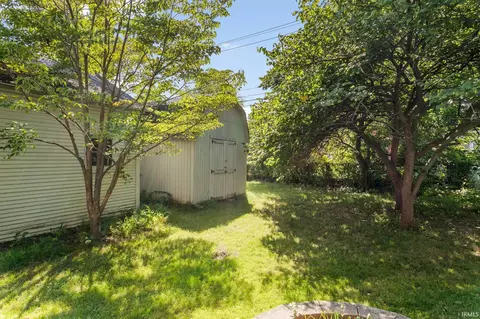 Exterior - 918 E Fox St, South Bend, IN 46613 photo 6 of 6