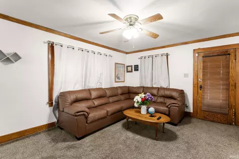 Living - 918 E Fox St, South Bend, IN 46613 photo 2 of 2