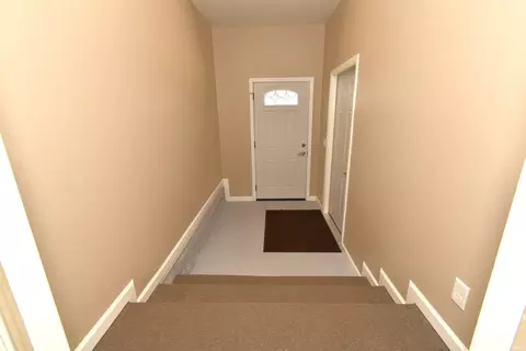 Entry Way - 1004 E 8th St, Fowler, IN 47944 photo 2 of 3