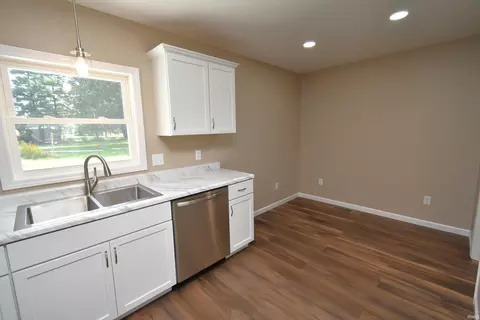 Kitchen - 1004 E 8th St, Fowler, IN 47944 photo 1 of 8