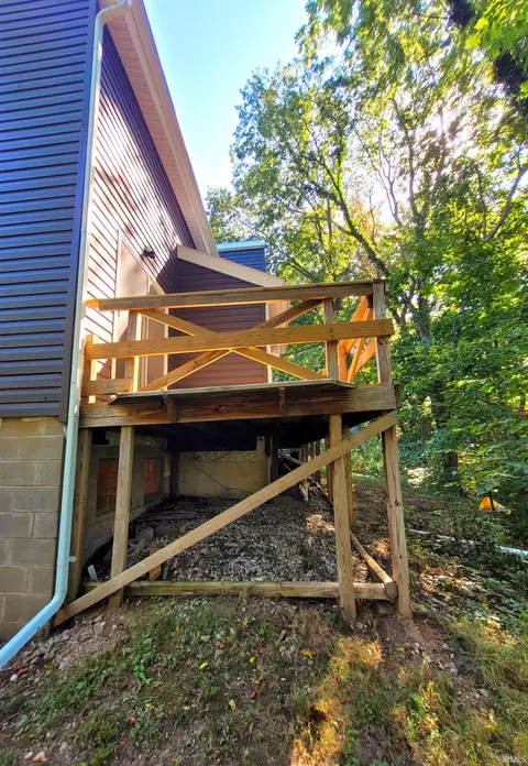 Exterior - 329 W North St, Delphi, IN 46923 photo 7 of 11